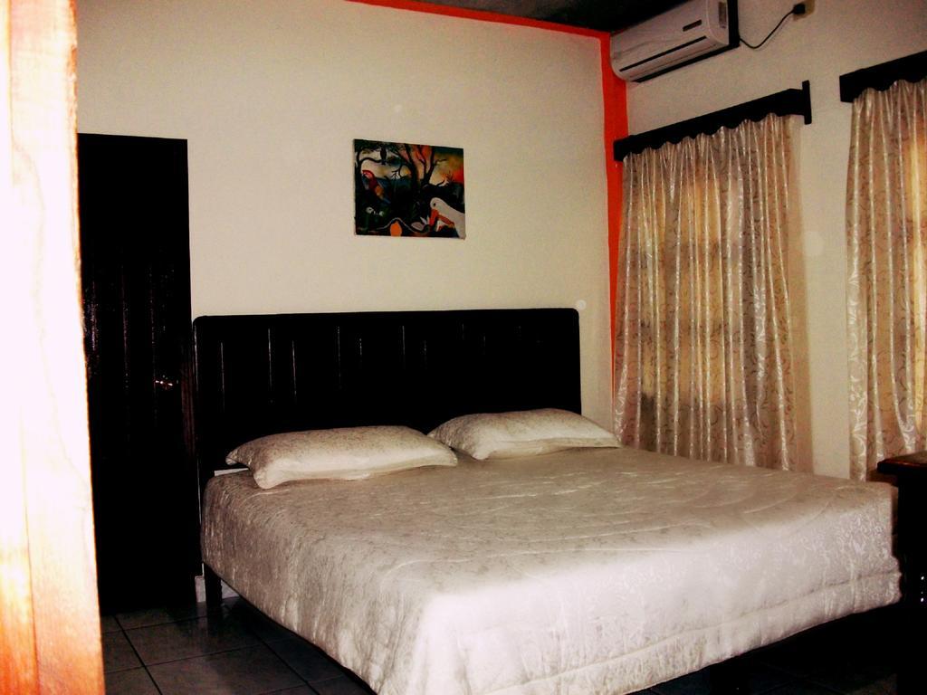 Hotel & Hostal Yaxkin Copán Pokoj fotografie