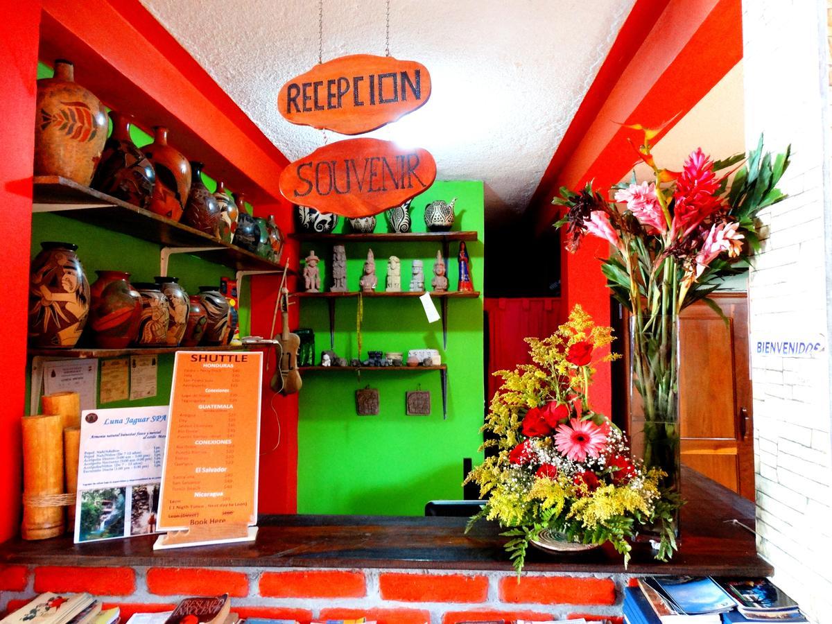 Hotel & Hostal Yaxkin Copán Exteriér fotografie