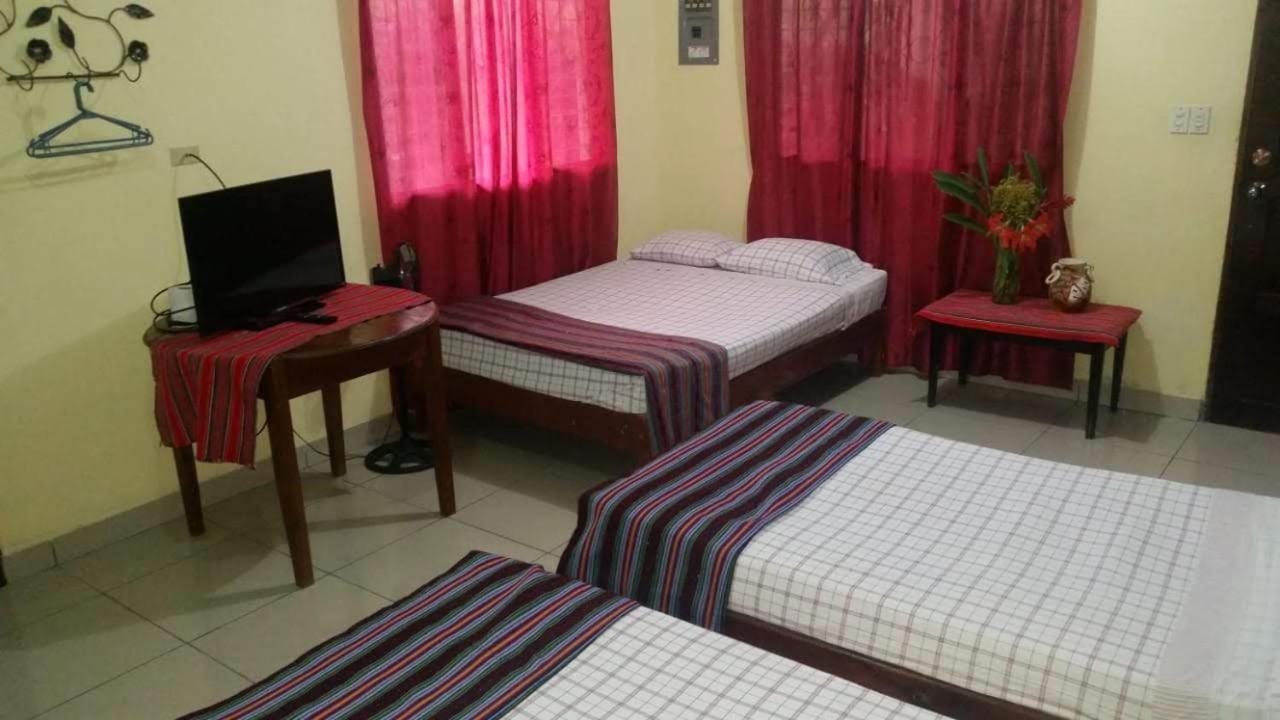 Hotel & Hostal Yaxkin Copán Exteriér fotografie